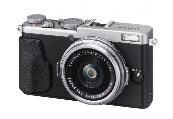 fujifilm-x70_front